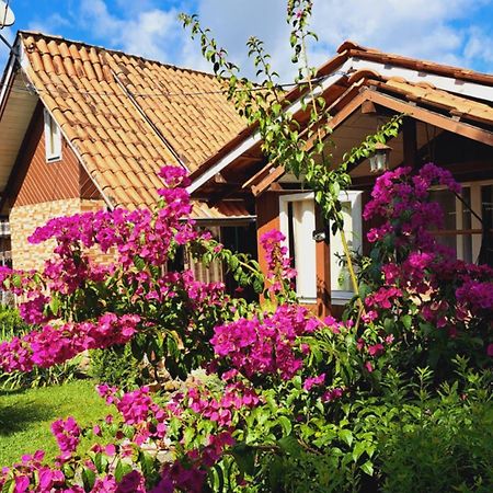 Chales Doce Luar Casas De Temporada Урубиси Екстериор снимка
